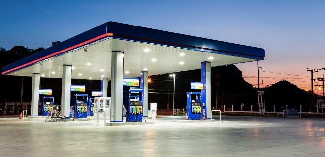 station-essence-carburant-aire-autoroute-borne-recharge-obligatoire-2023