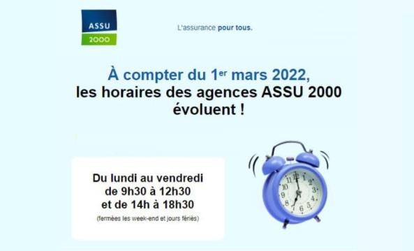 Un réveil qui sonne avec les horaires des agences ASSU 2000