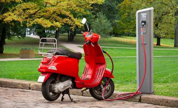 electrique-essence-quel-scooter-choisir