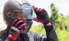 Enlever buée casque moto