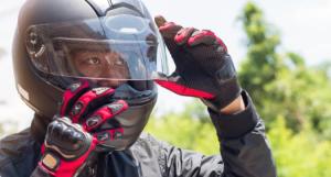 Enlever buée casque moto