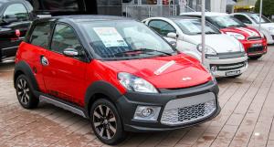 voiture rouge sans permis